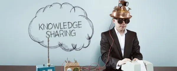 knowledge sharing man wearing a digital helmet connected to other devices