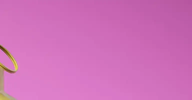 Top of the Grenade USB stick